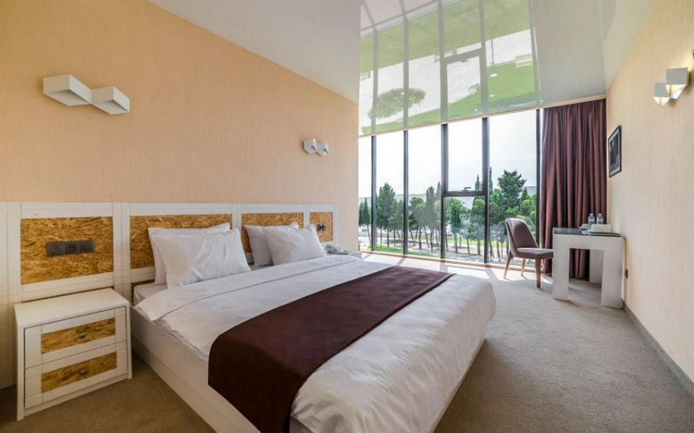 اتاق هتل IVERIA INN