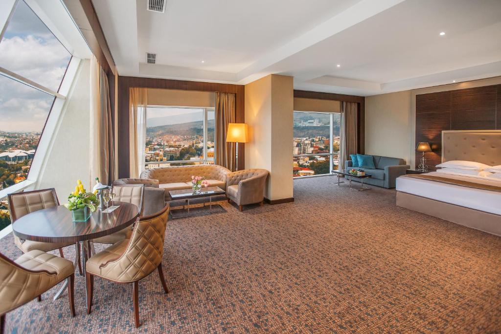 اتاق هتل THE BILTMORE