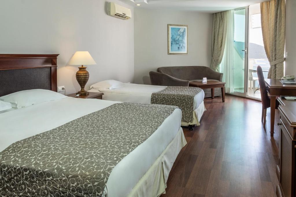 اتاق هتل BODRUM HOLIDAY (MAIN)