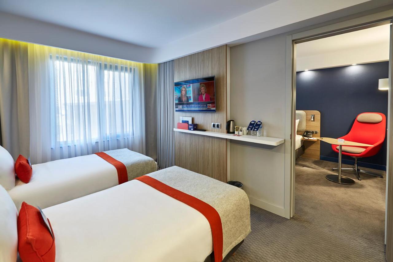 اتاق هتل HOLIDAY INN EXPRESS