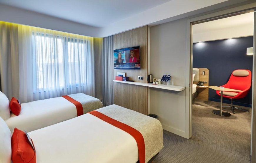 هتل (HOLIDAY INN EXPRESS)