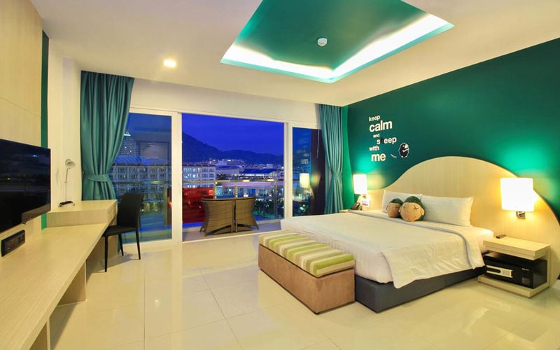 اتاق هتل SLEEP WITH ME