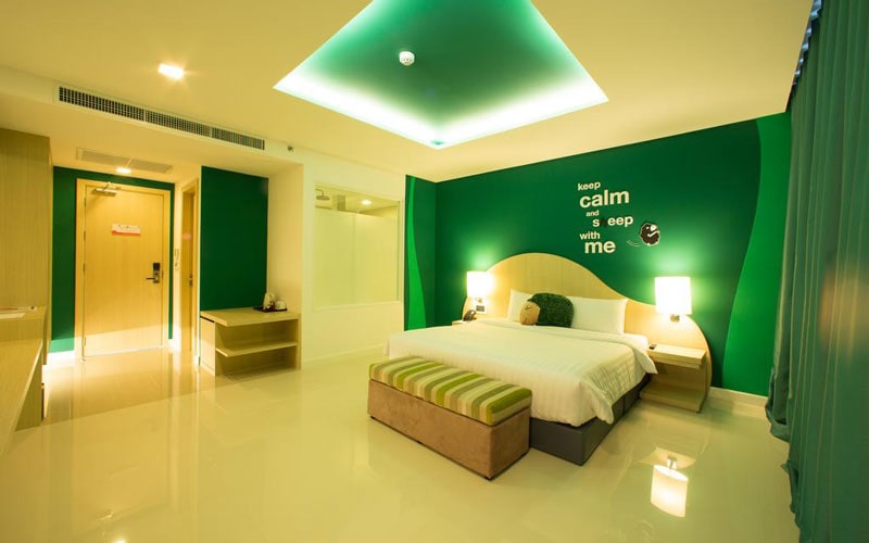 اتاق هتل SLEEP WITH ME