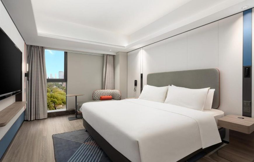 هتل (HOLIDAY INN EXPRESS)