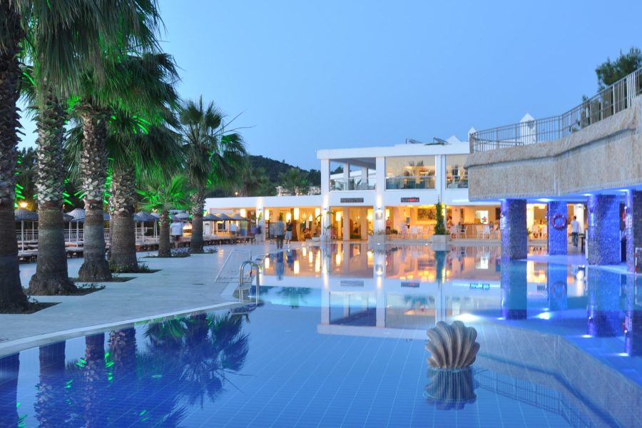 هتل BLUE DREAMS (CLUB ROOM)