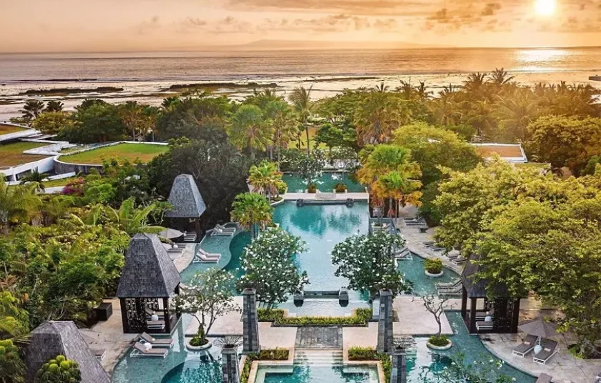 هتل نوسا دوا بیچ بالی (Nusa Dua Beach Hotel & Spa, Bali)